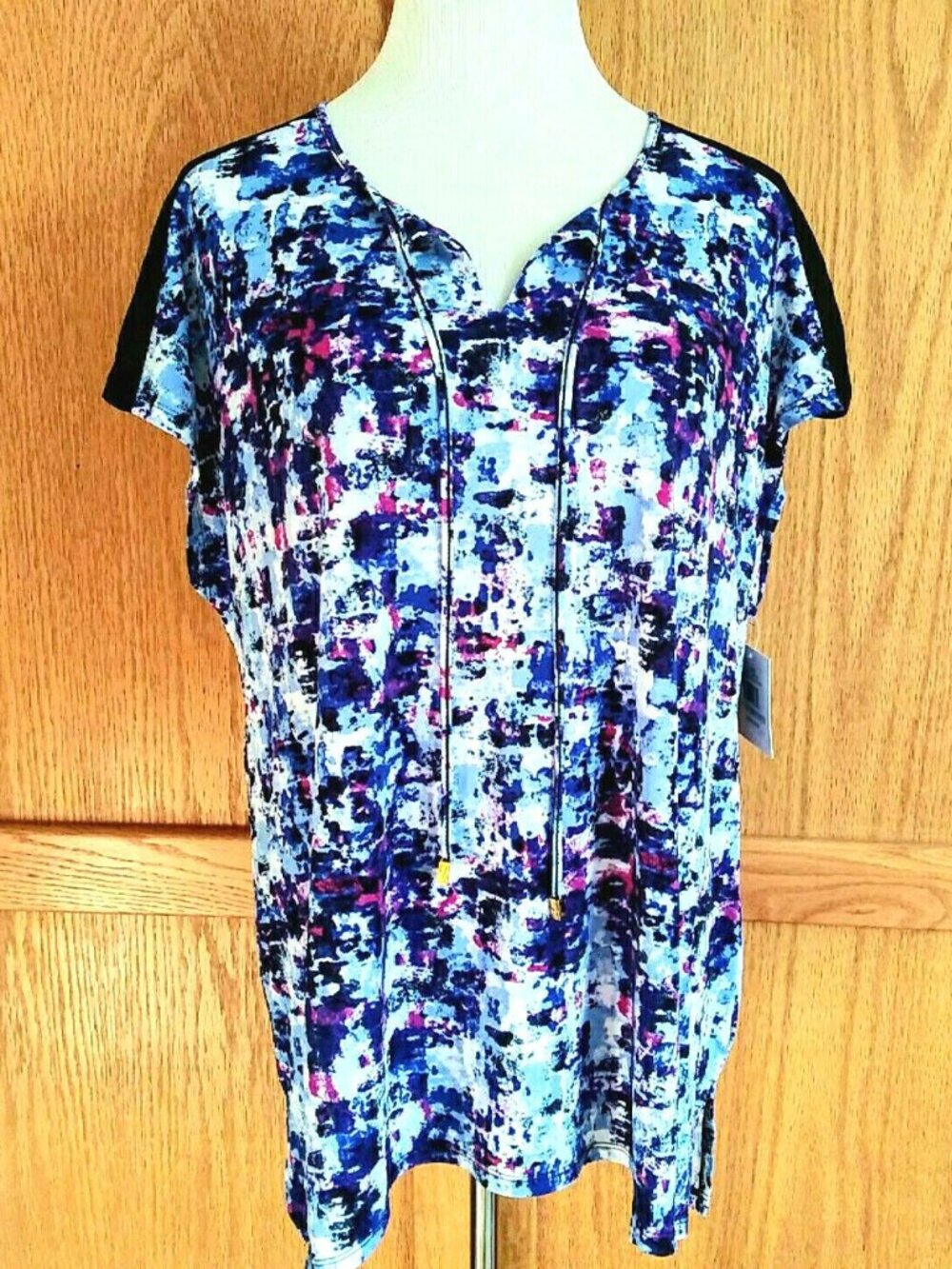 Ellen Tracy Knit Top 1X Blue Abstract Print Split Neck Cap Slv Chiffon Detail